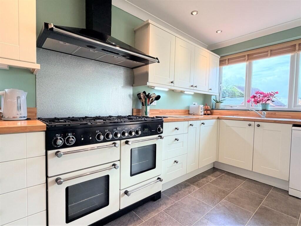 KITCHEN AND DININ...