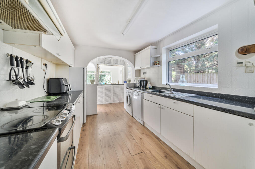 1309853-13-684add...