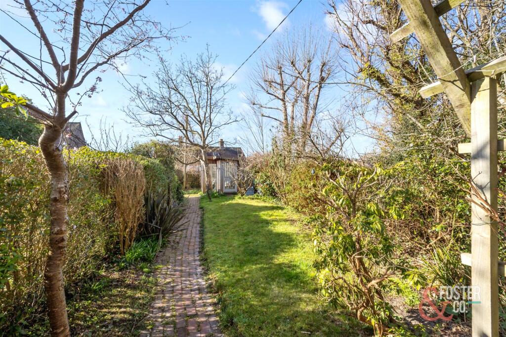 The Twitten 8-016.JPG