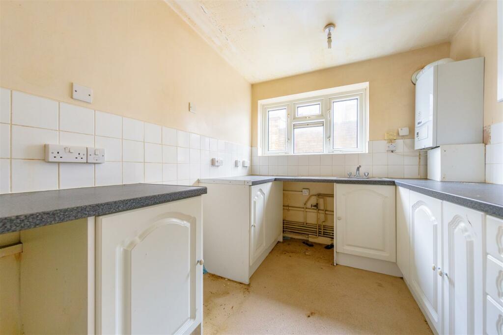 Flat2_MerthyrTerrace_SW138DL (9).jpg