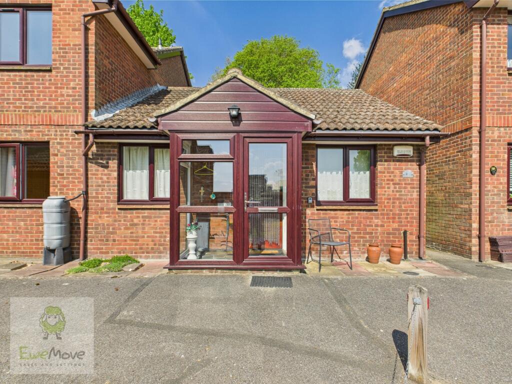 View Of The Front Of The Property