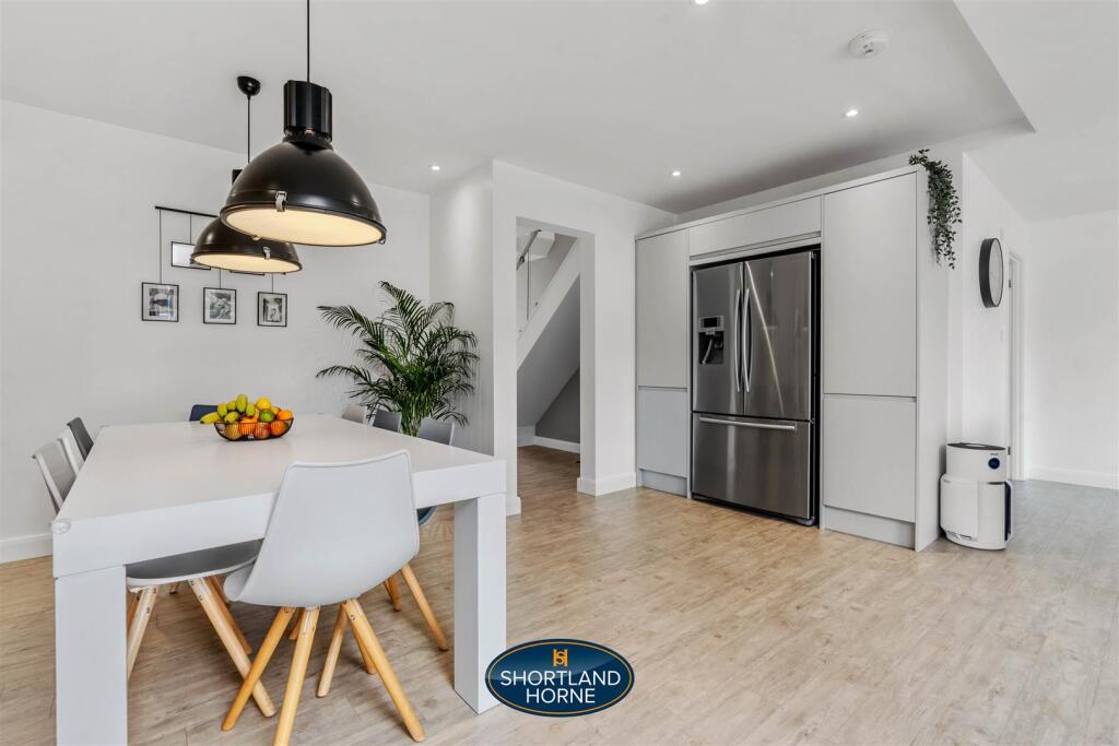 kitchen/family room