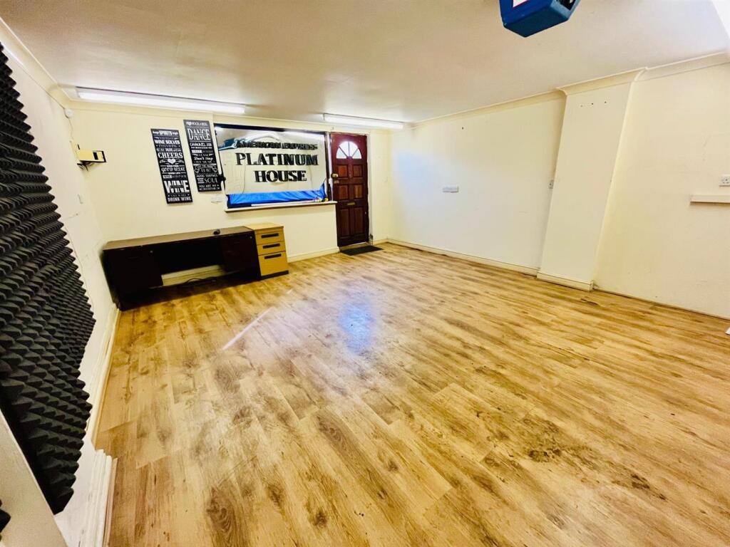 WhatsApp Image 2025-06-28 at 8.13.46 AM (1).jpeg