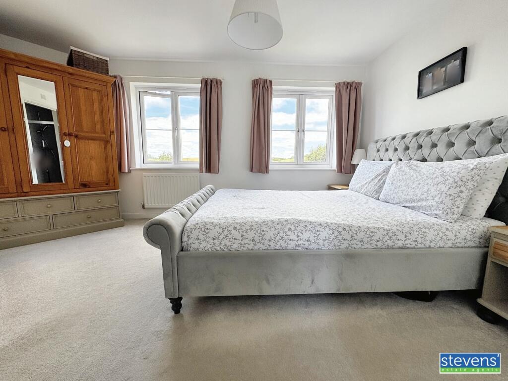 image00025_blurred (3)