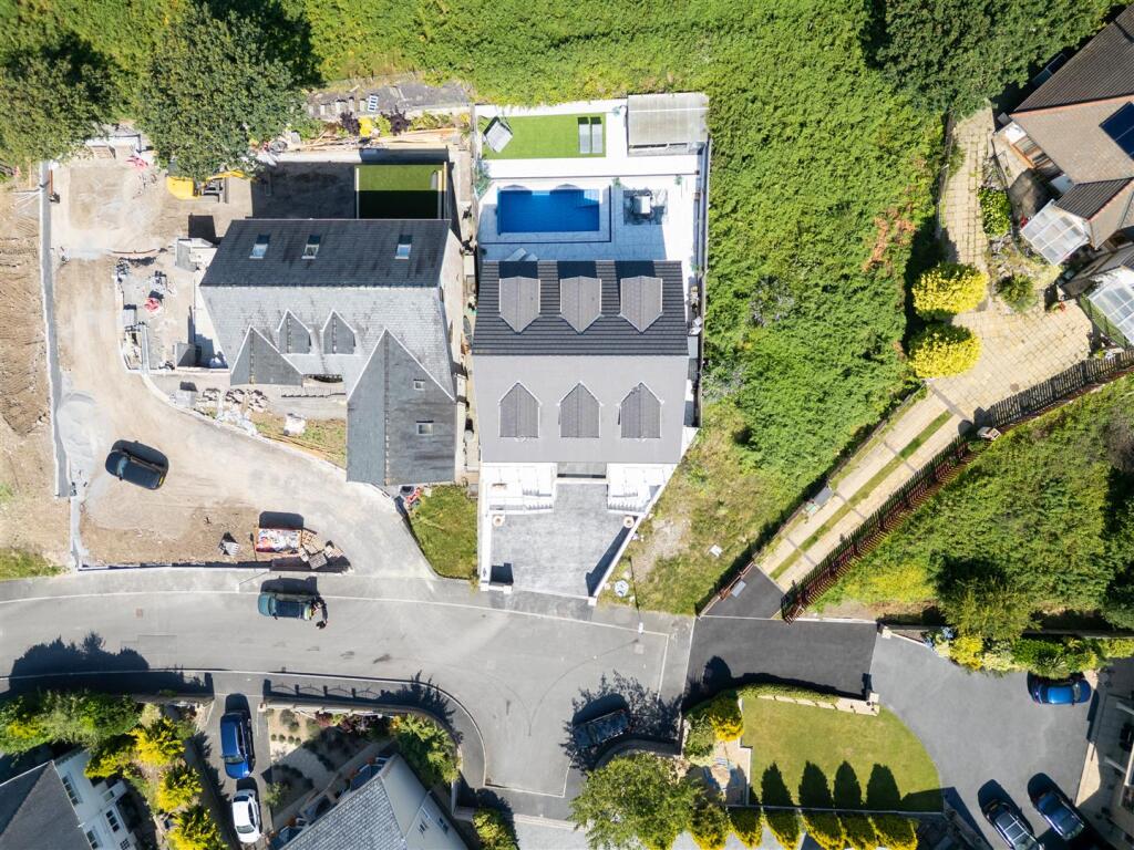 14 Coed Y Brynallt 06.jpg