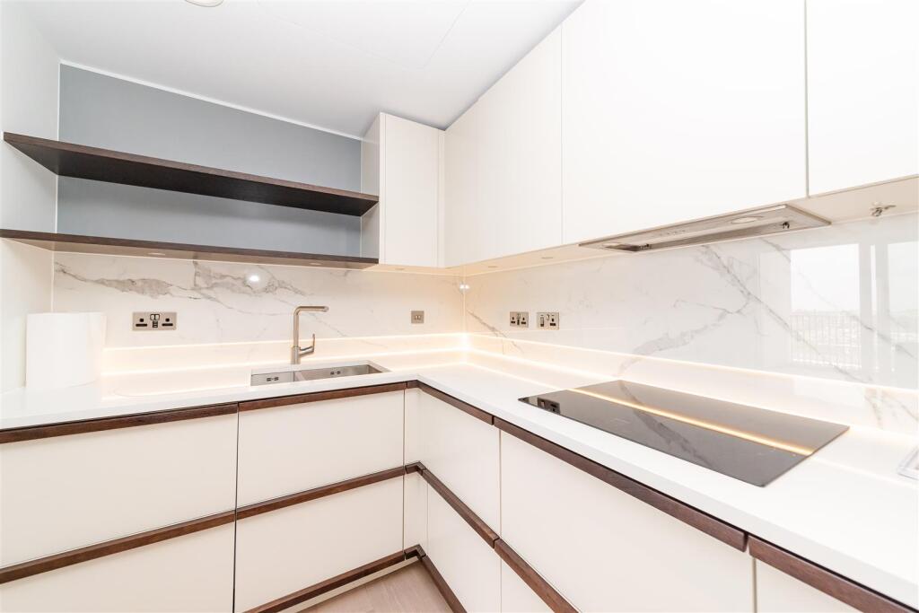 Kitchen          .jpg