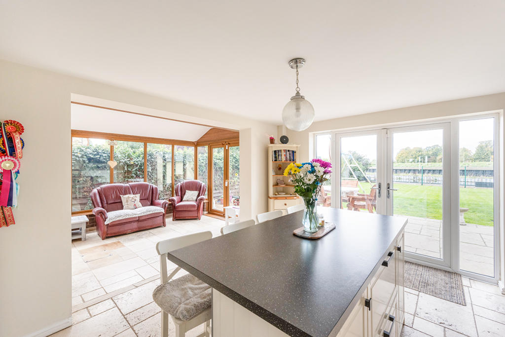 Breakfast Room