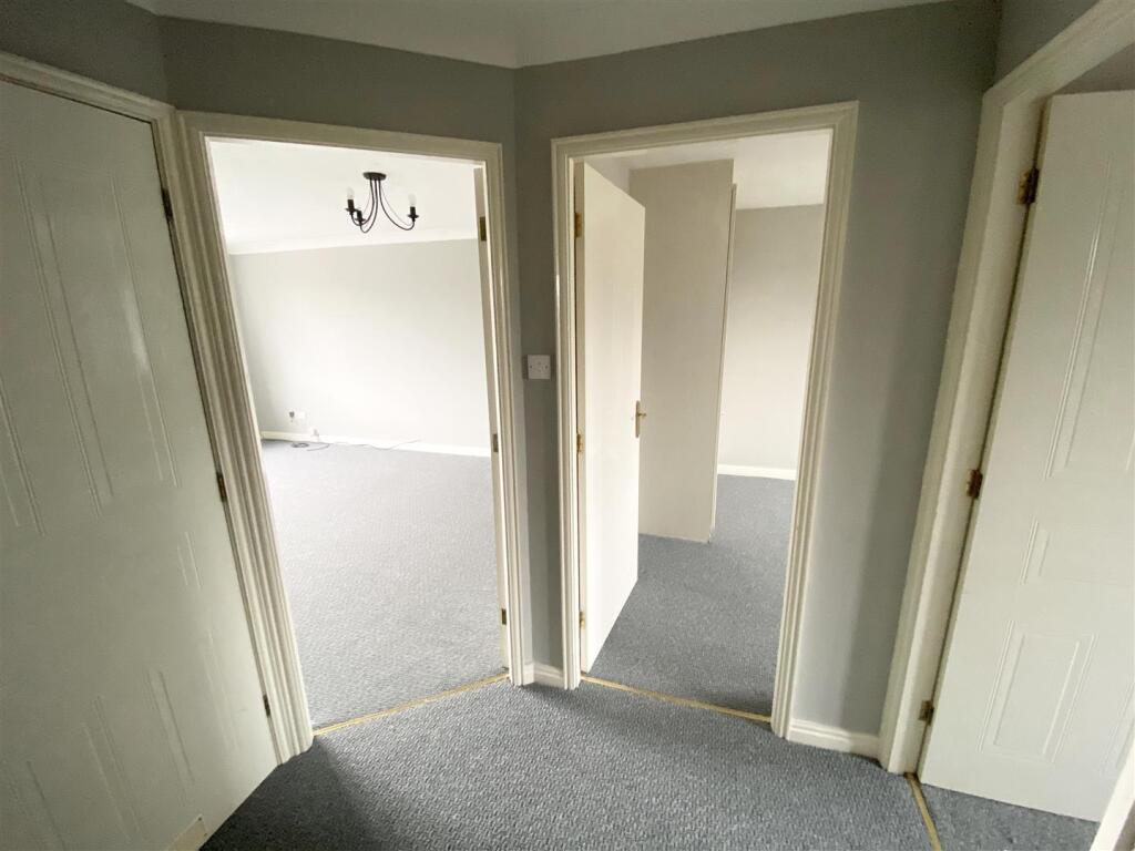 Hallway.jpeg