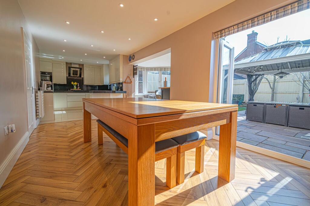 Kitchen/Dinning Room