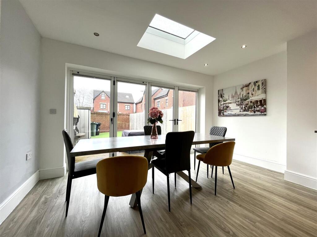 Dining Area Aspect 2