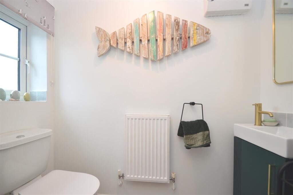Cloakroom wc