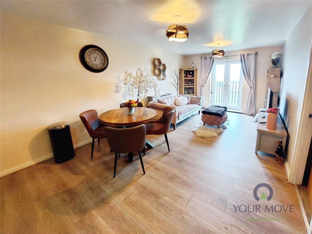 Lounge/Kitchen