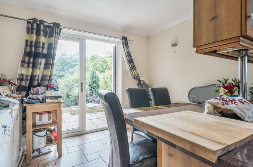 1327549-27-68873b...