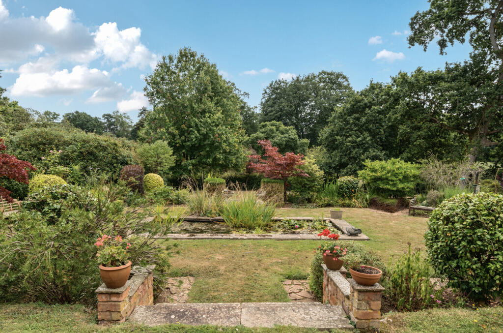 Communal Grounds
