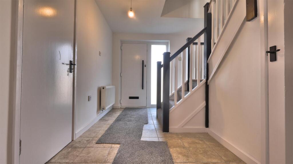 Briars Green Hallway