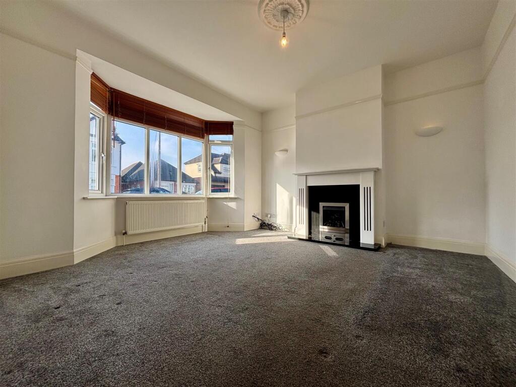 Living Room.jpg