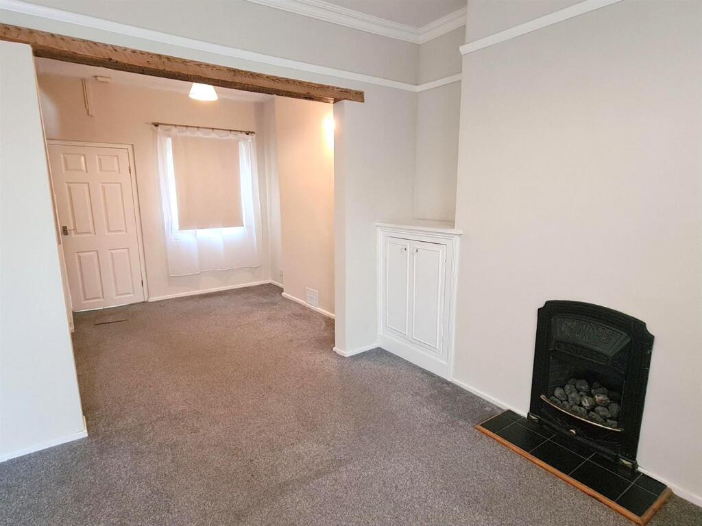 Lounge / Dining Room