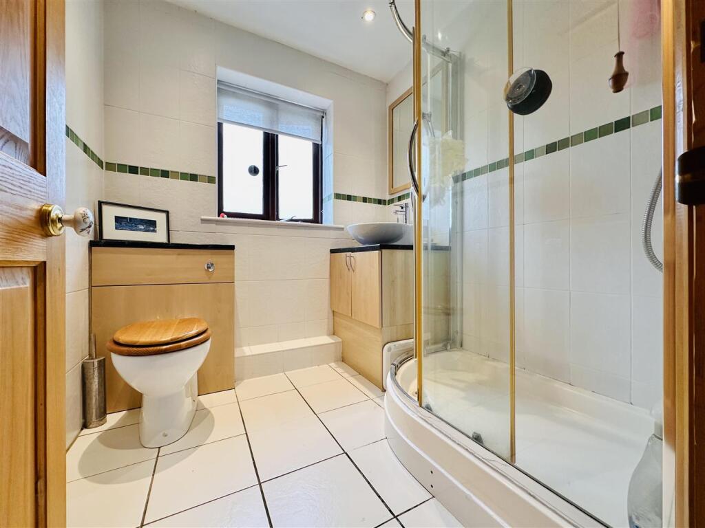 Family Shower Room