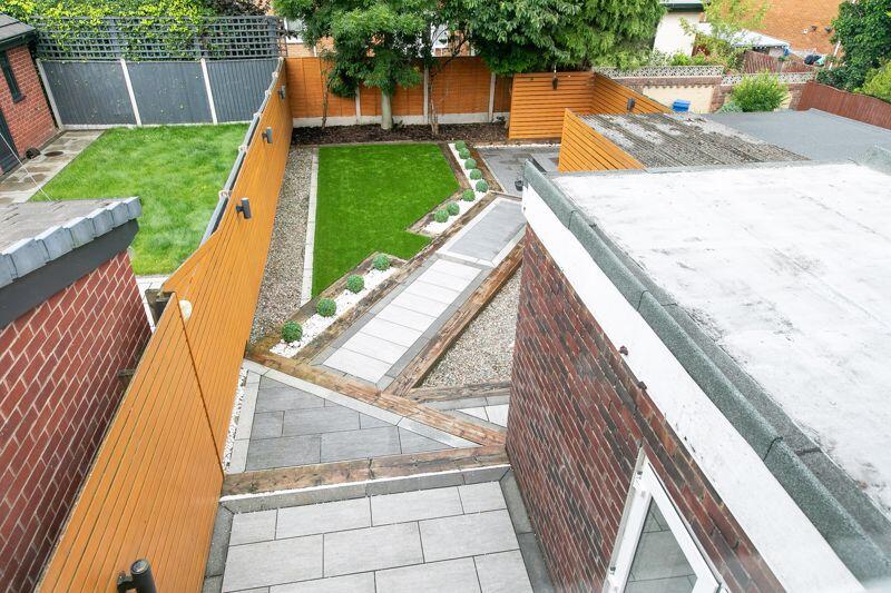 Beautifully landscaped private garden