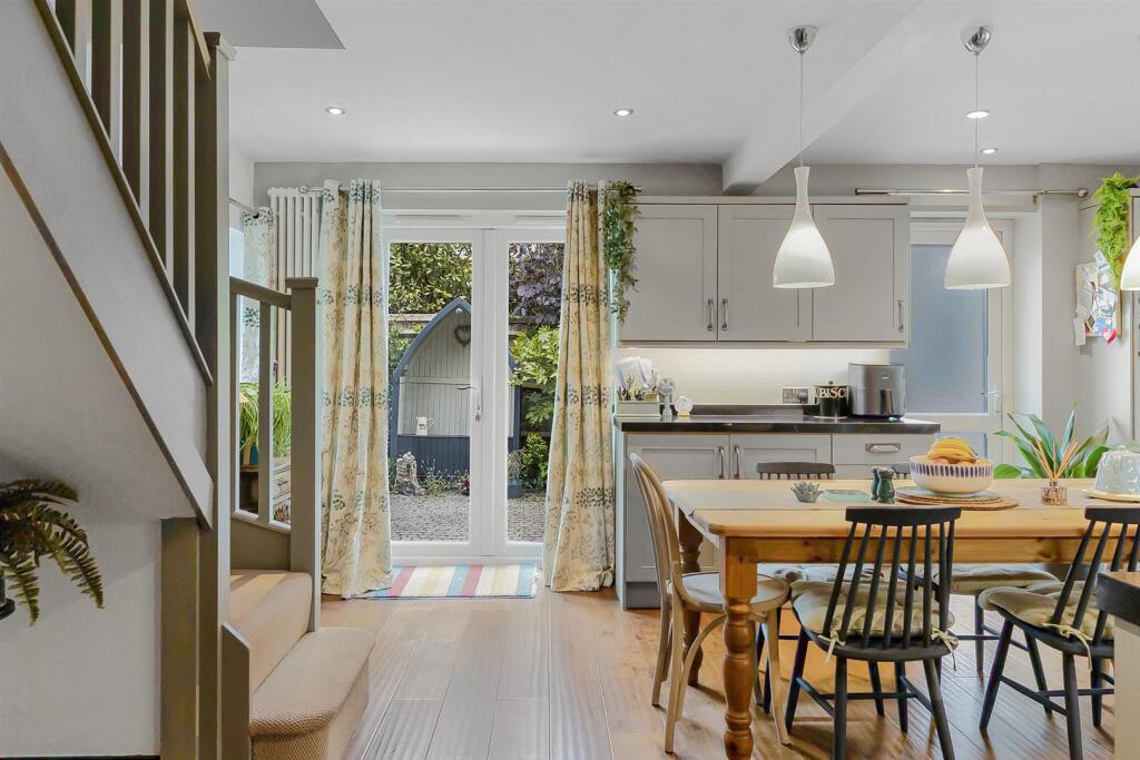 16 School Street, Church Lawford (19).jpg