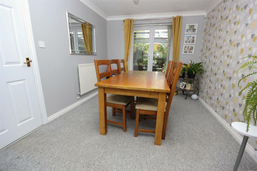 Dining Room.jpg