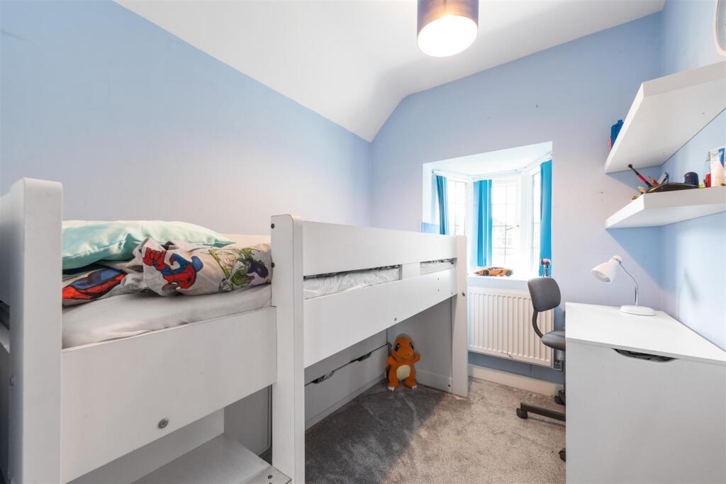 8 Witherford Croft, Solihull, B91 1TU_5.jpg