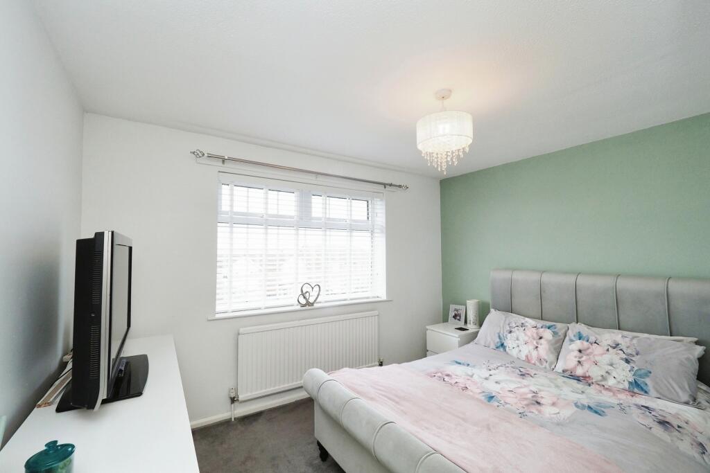 Generous and Softly decorate Main Bedroom