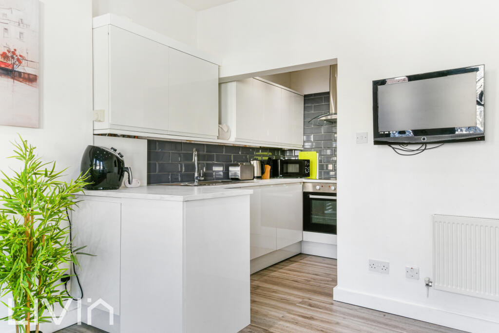 WOODSTOCK ROAD, 8, 3-15