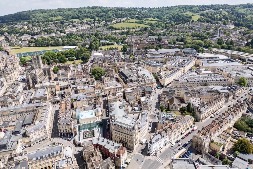 Flat 3, 9 Lower Borough Walls, Bath BA1 1QR-8.jpg
