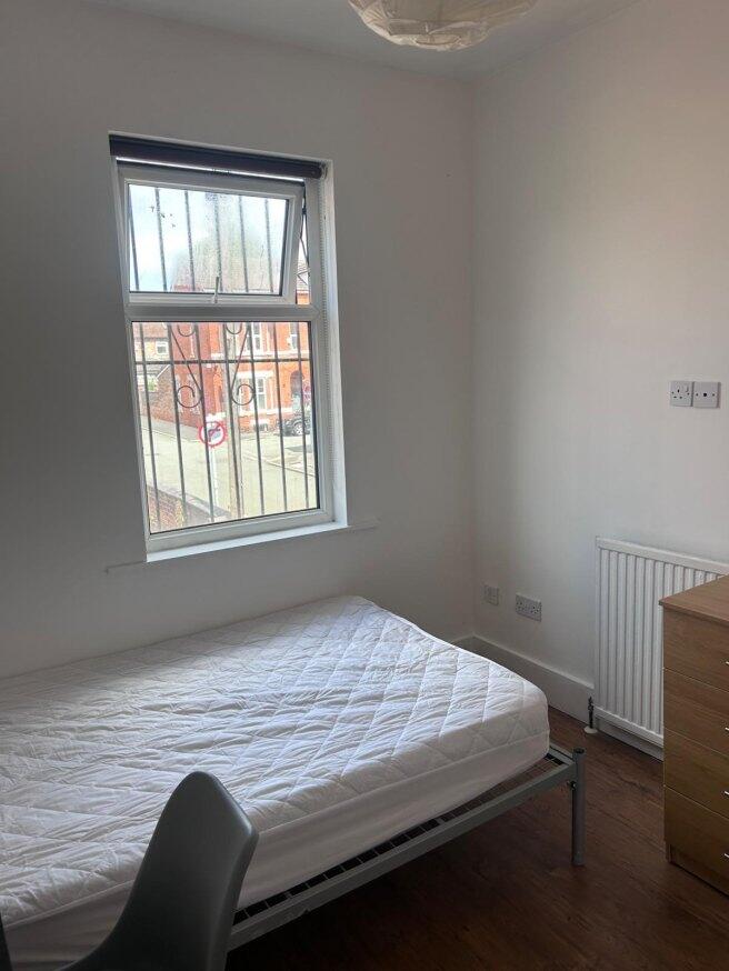 furness-road-m14-6lx-993274