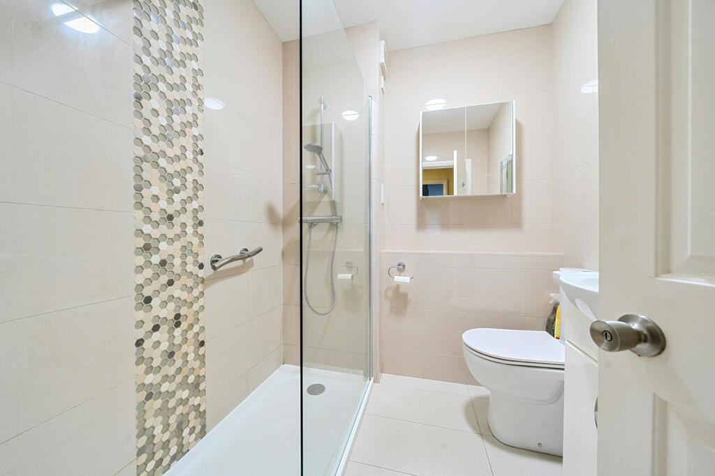 Davidson Frost-Wellings, DFW, Chatsworth Court, Ba