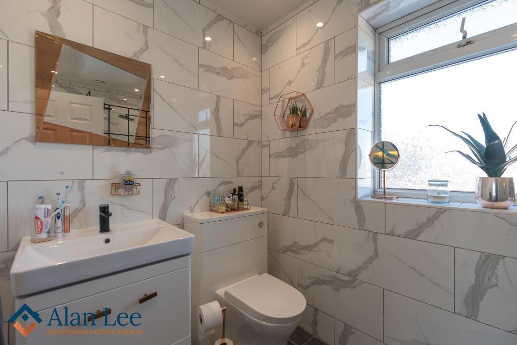 Ensuite Shower Room