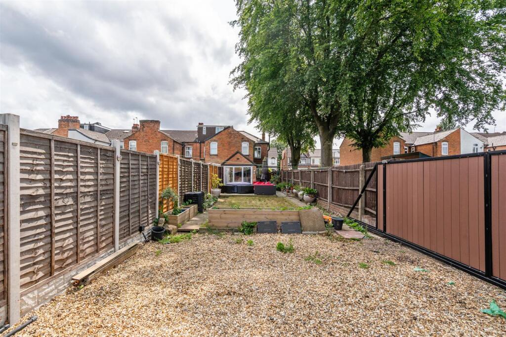 86 Douglas Road_31.jpg