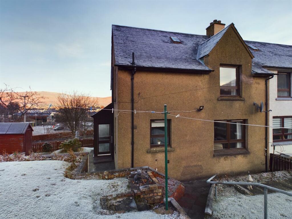 REAR ELEVATION