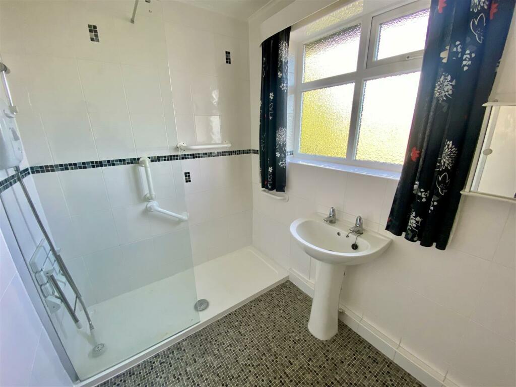 Bramleys Estate Agents - Sunny Bank Road - Mirfiel