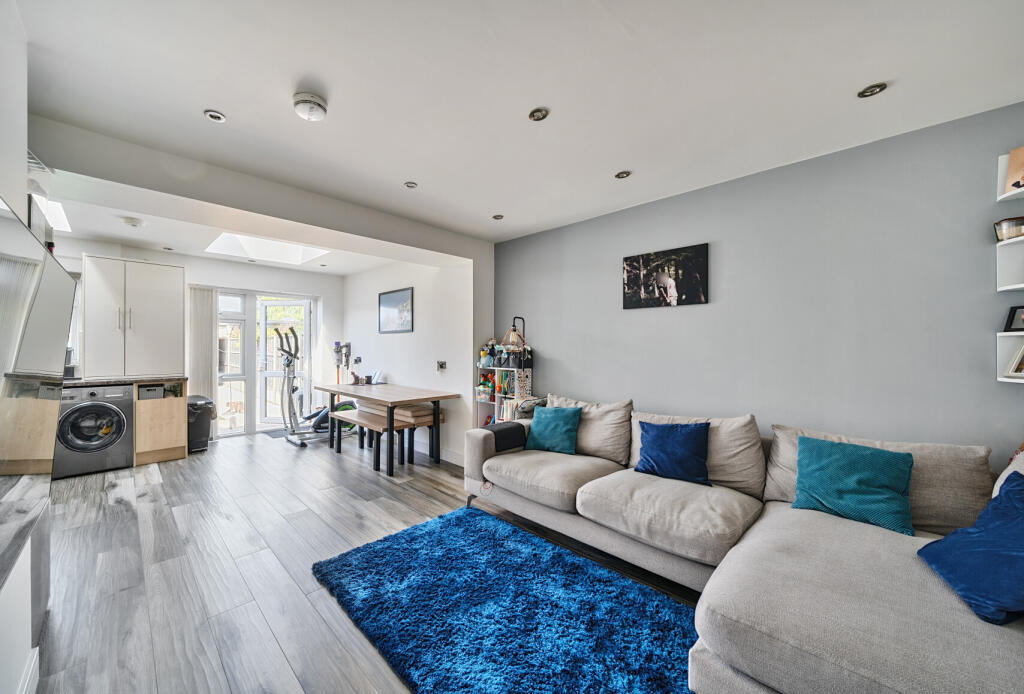 1289826-18-682868...