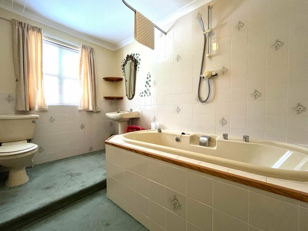 Large bathroom