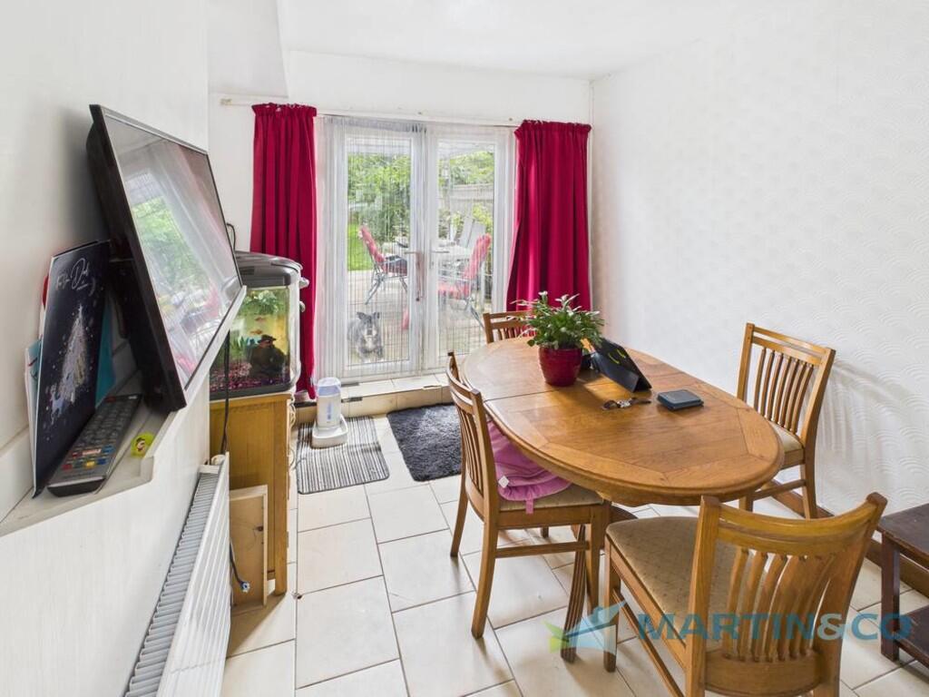 CAM02145G0-PR0069...