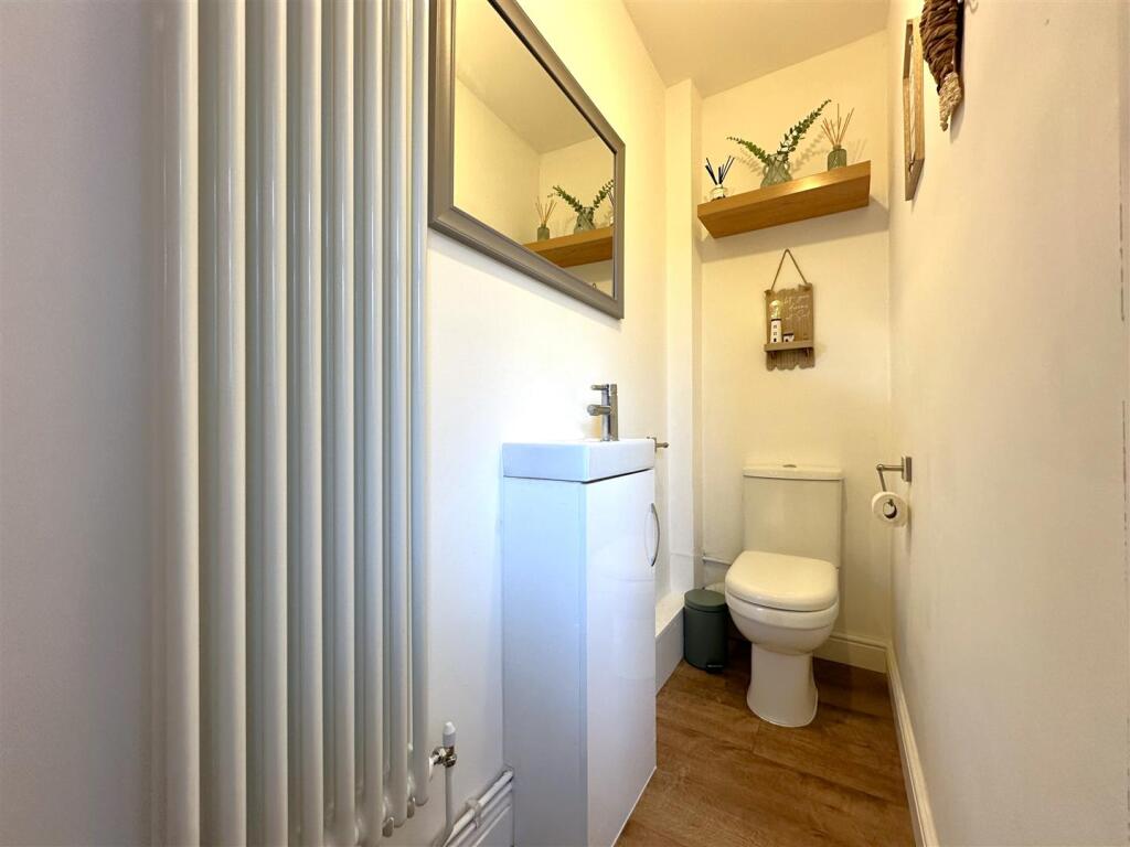 Ground Floor W.C 771