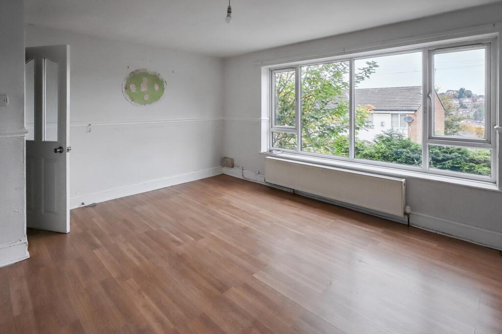 72 Whiteways Grove, Sheffield, South Yorkshire, S4 8FL