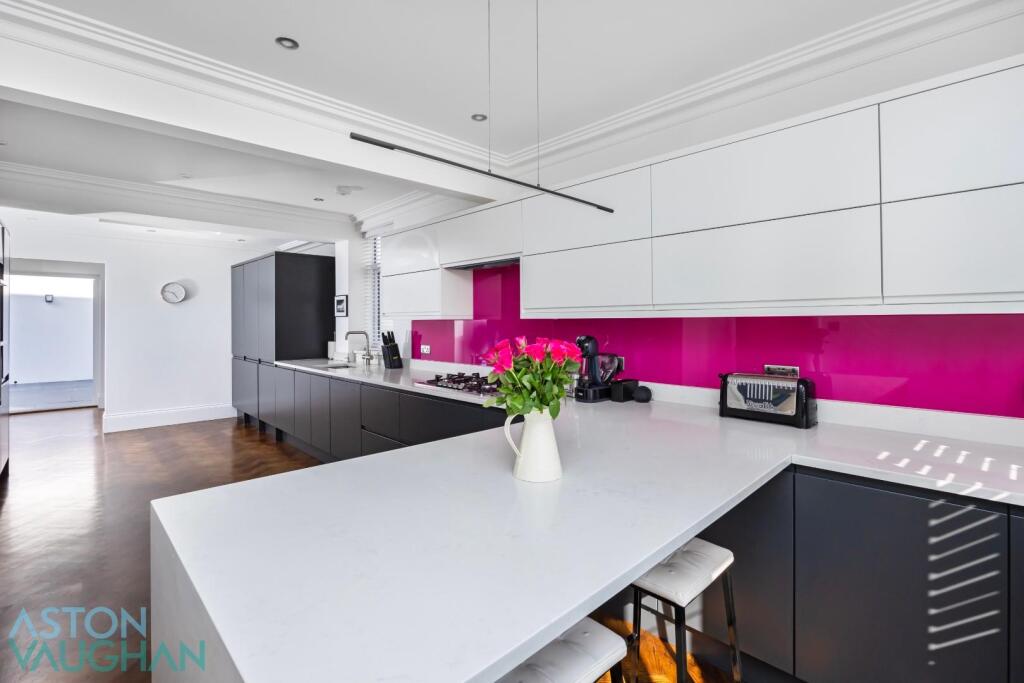 Valley Drive, 50-003.jpg