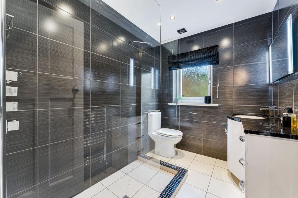En Suite 1