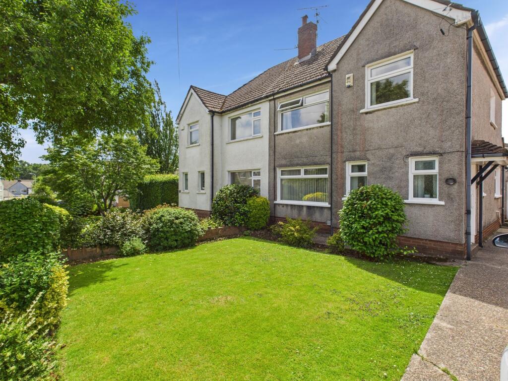 Front Garden &amp; Entrance