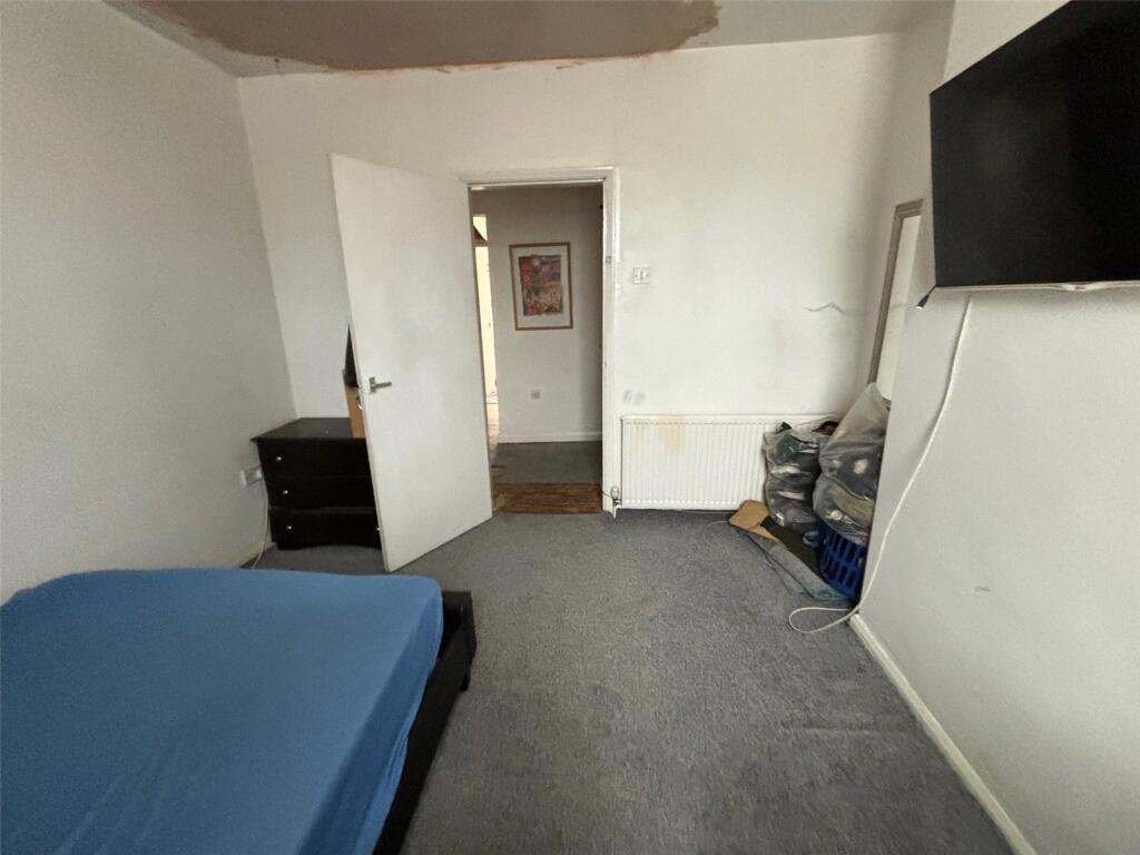 Bed 1