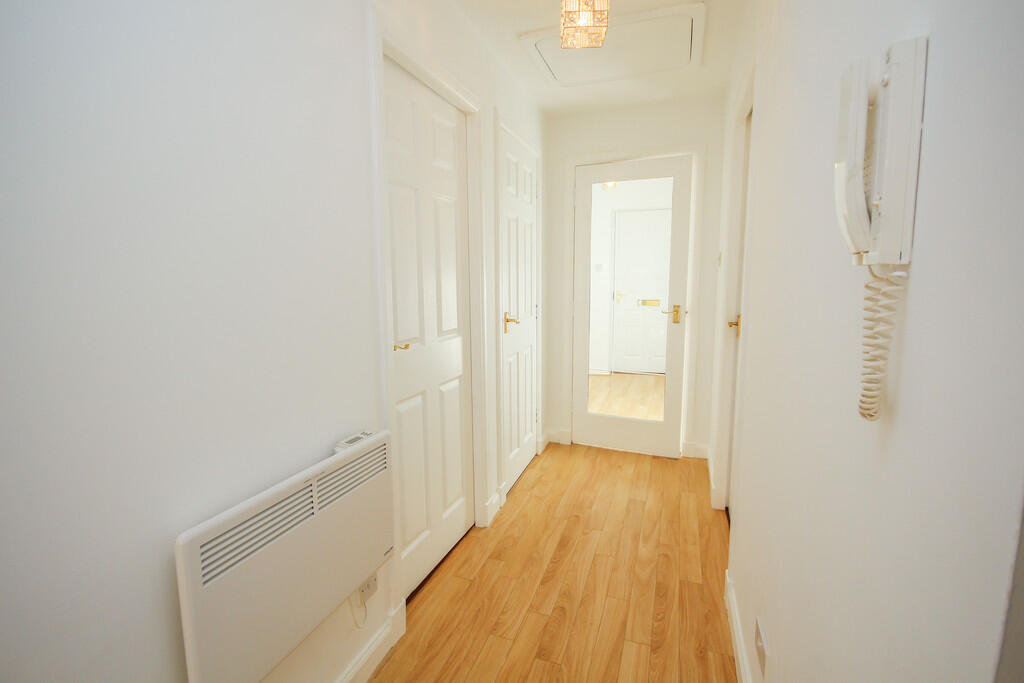 208 Waverley - Sm...