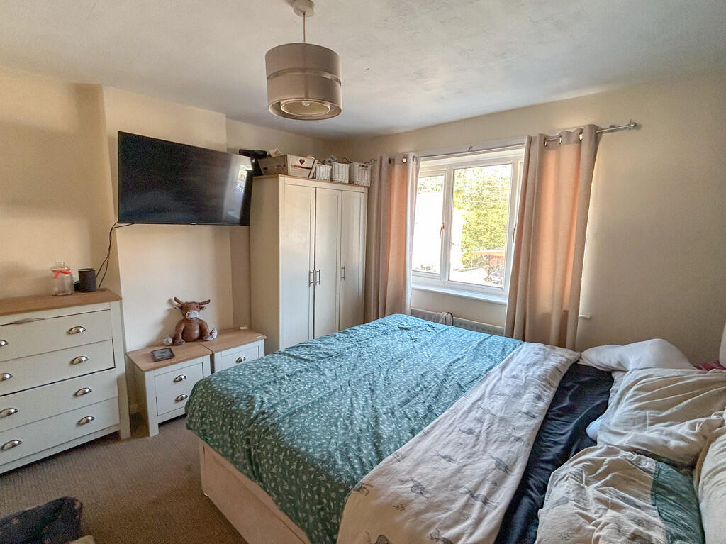 bed 1