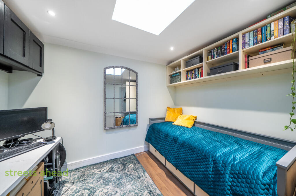 b3d99ffc-2e89-4eb...