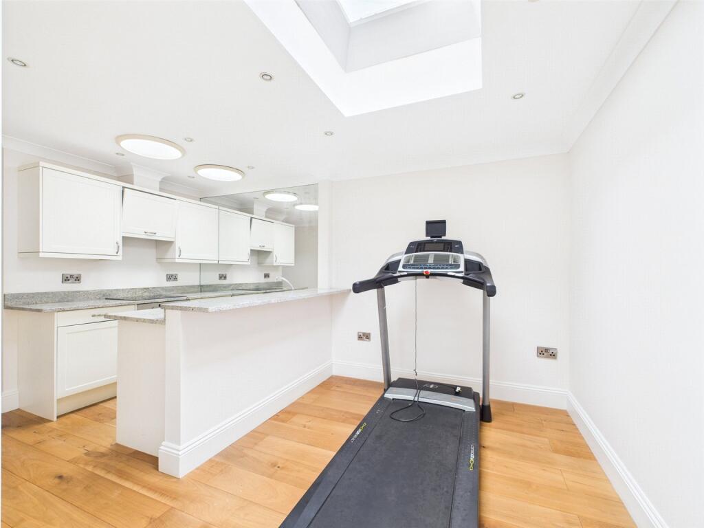 Annexe Kitchen/ Livi