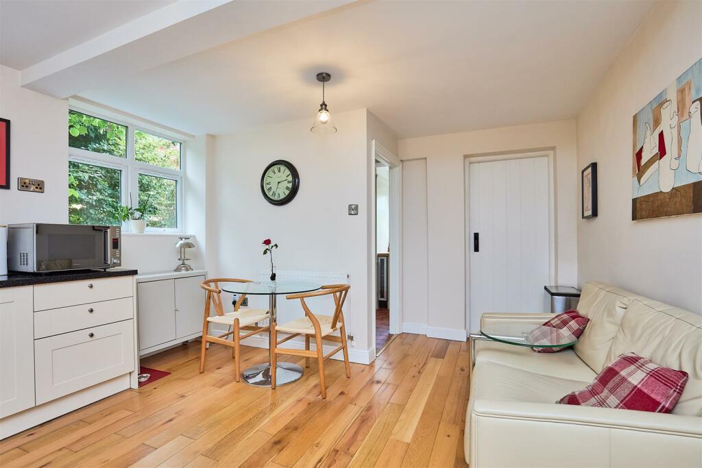 Crowhurst Gale 2024 202A5301.jpg