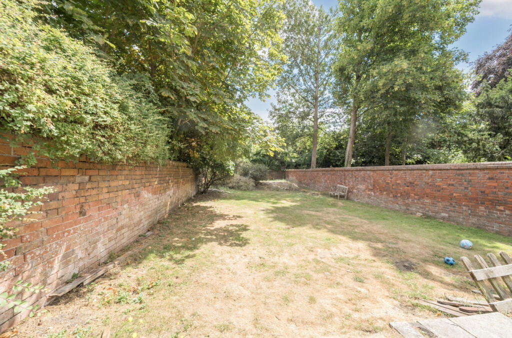 1317164-16-686685...